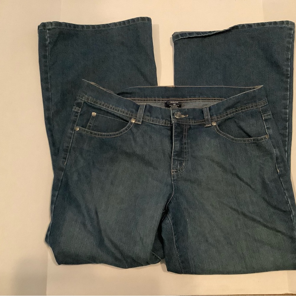 Faded Glory Blue Jeans size 14P,
Blue Jeans #1089